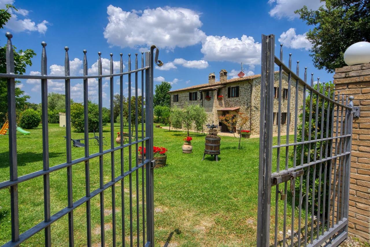 Agriturismo Le Terre Del Casale Assisi Kültér fotó